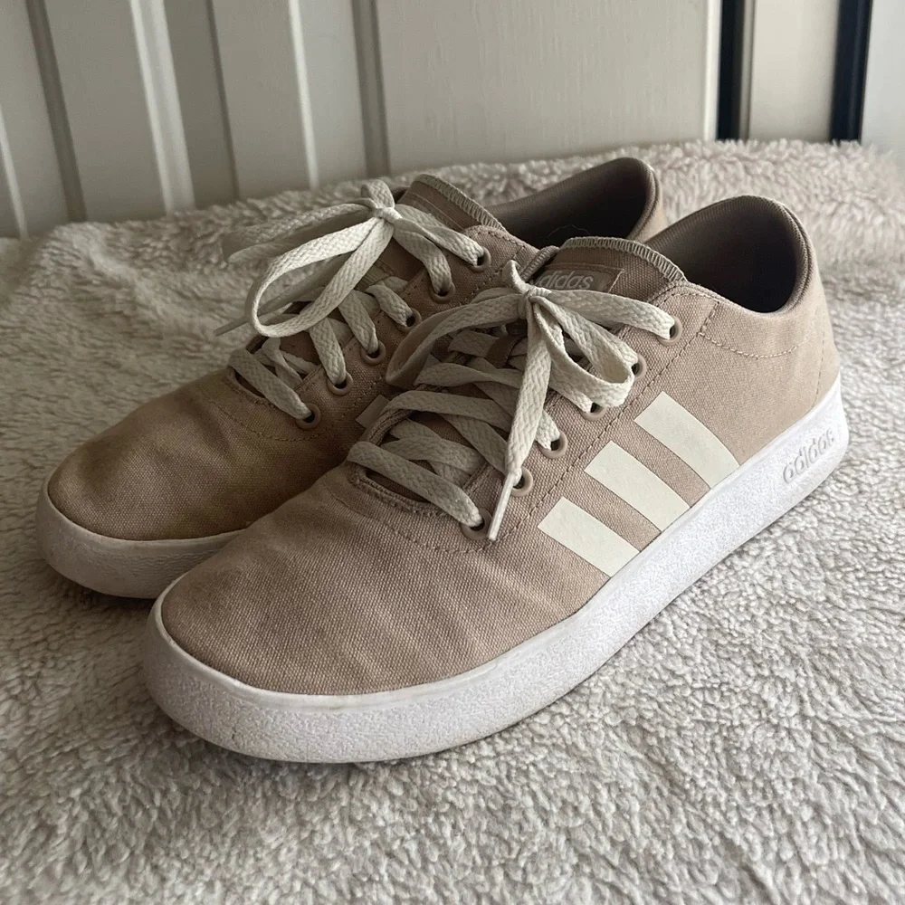 Adidas Men's Easy Vulc 2.0 Canvas Khaki/White Sneakers